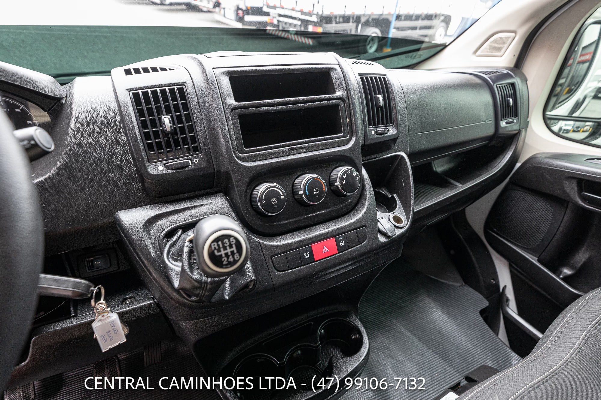 FIAT DUCATO FURGÃO 10M3 ANO 2019 COMPLETA