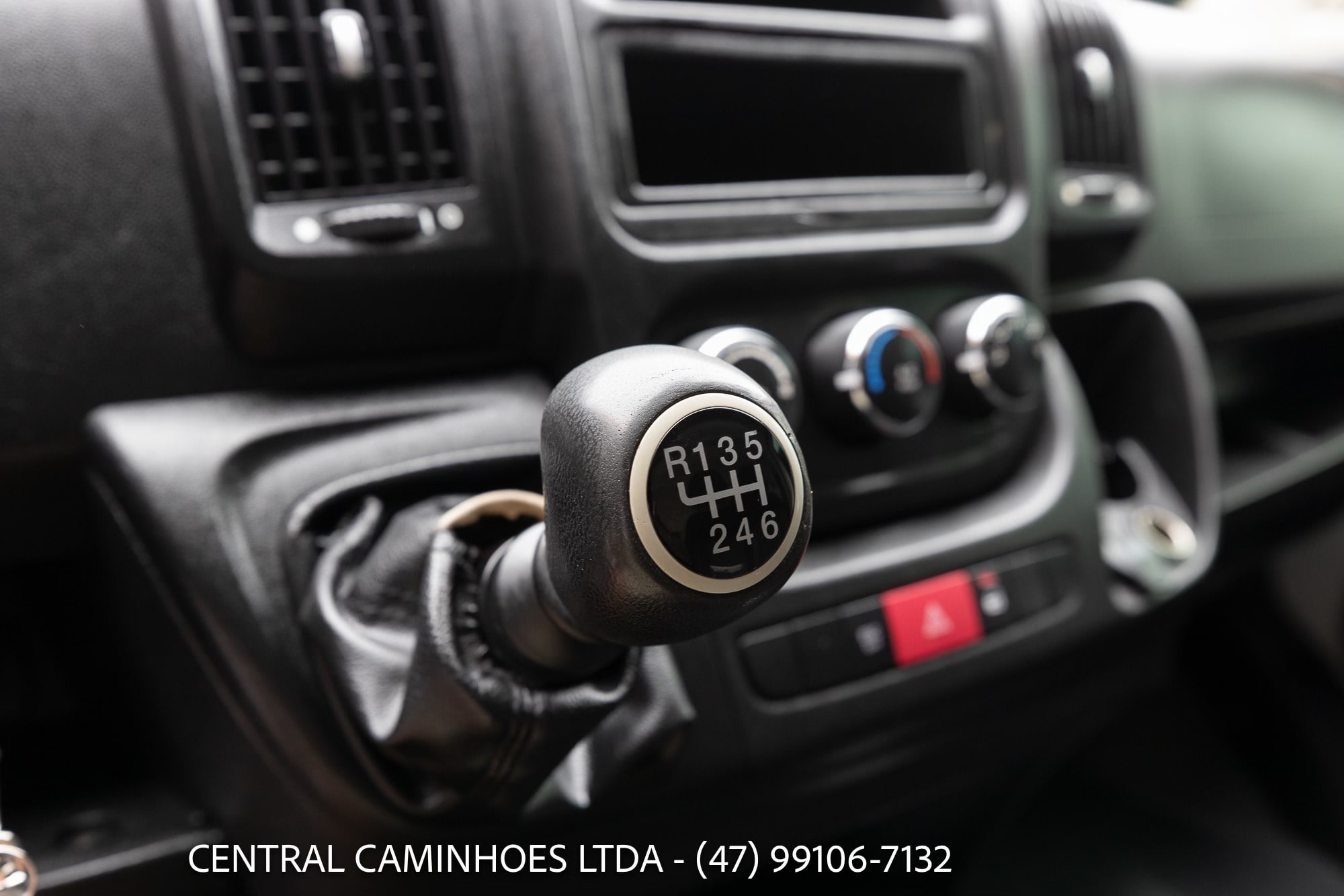 FIAT DUCATO FURGÃO 10M3 ANO 2019 COMPLETA