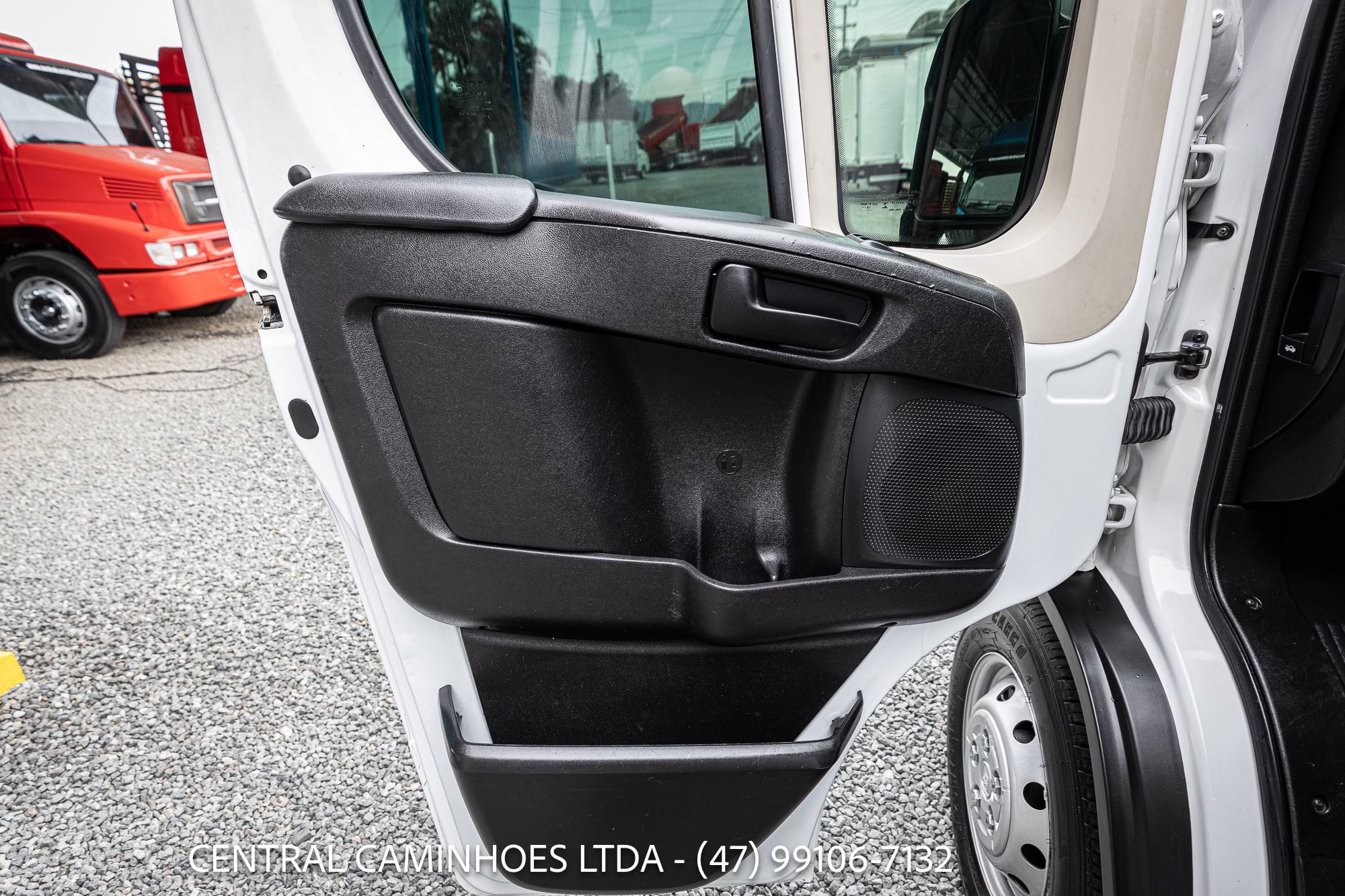 FIAT DUCATO FURGÃO 10M3 ANO 2019 COMPLETA