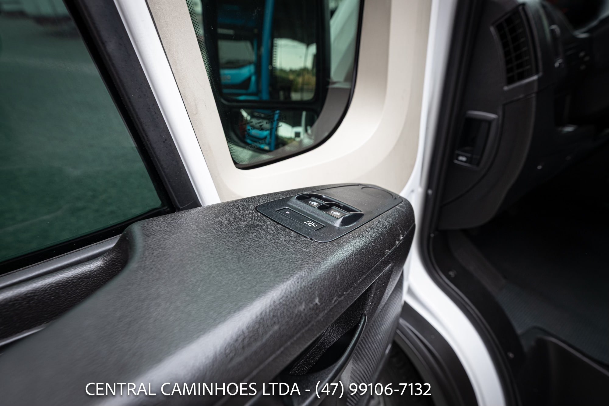 FIAT DUCATO FURGÃO 10M3 ANO 2019 COMPLETA