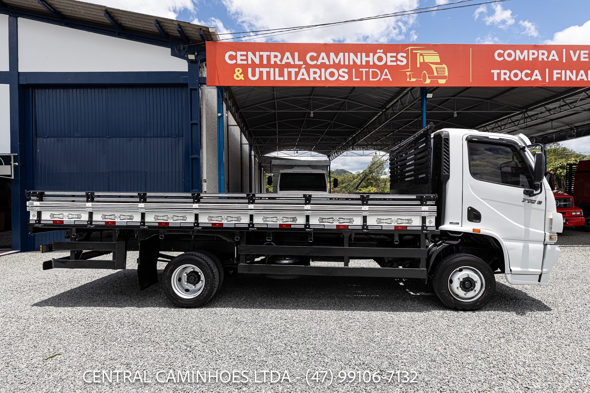 MERCEDES BENZ ACCELO 715C ANO 2006