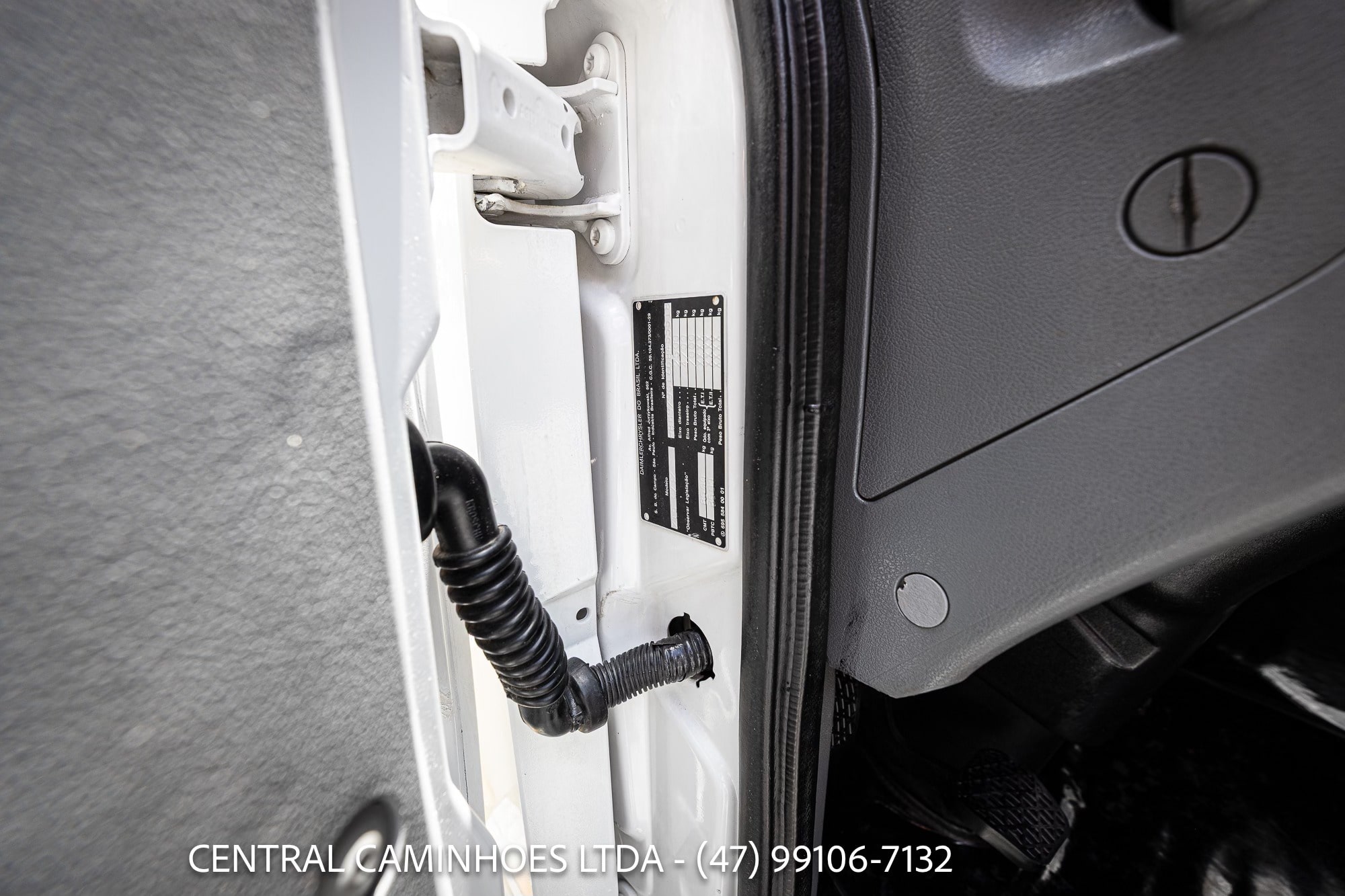 MERCEDES BENZ ACCELO 715C ANO 2006