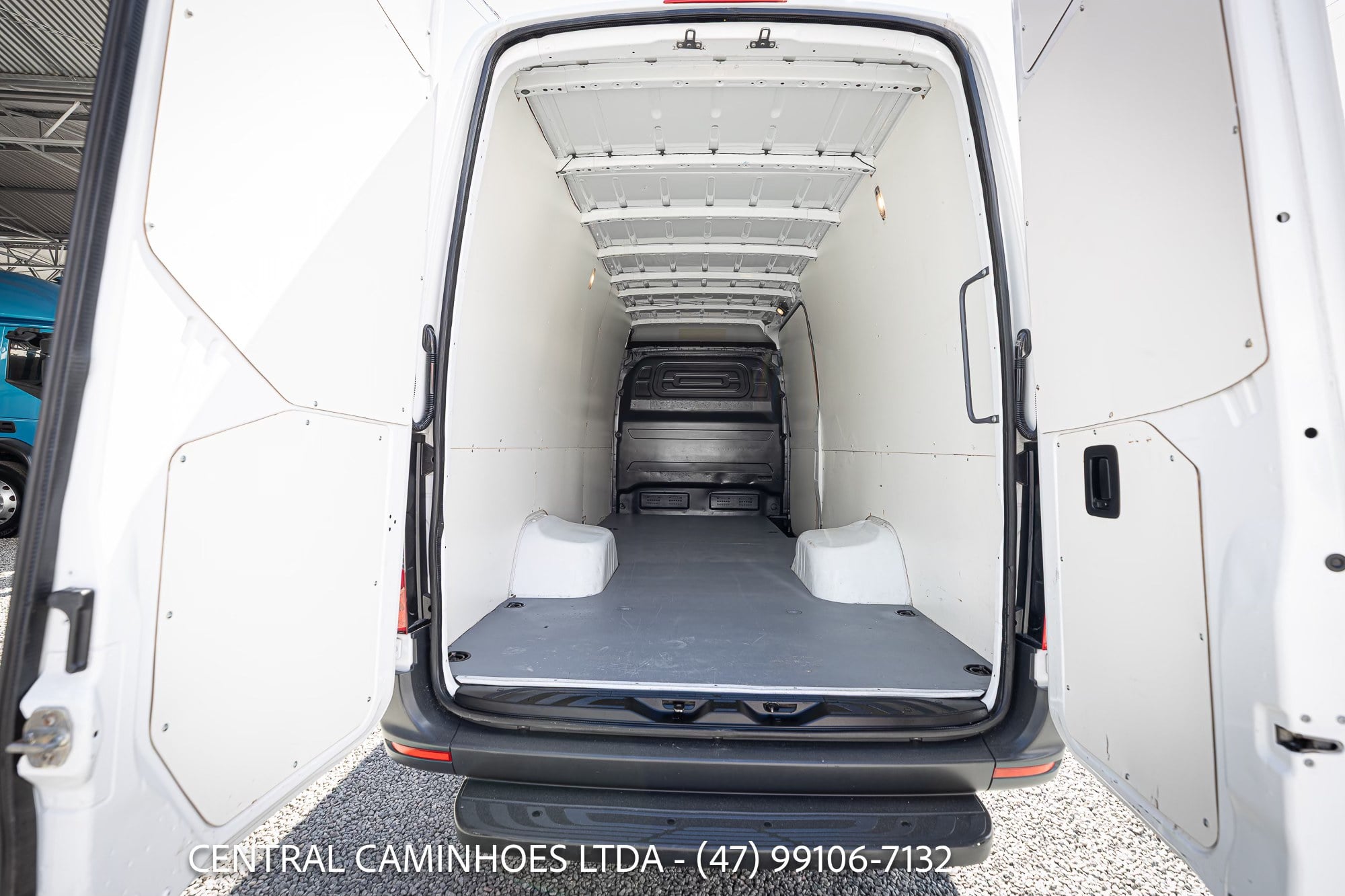 MERCEDES BENZ SPRINTER 516 ANO 2022 RODADO DUPLO