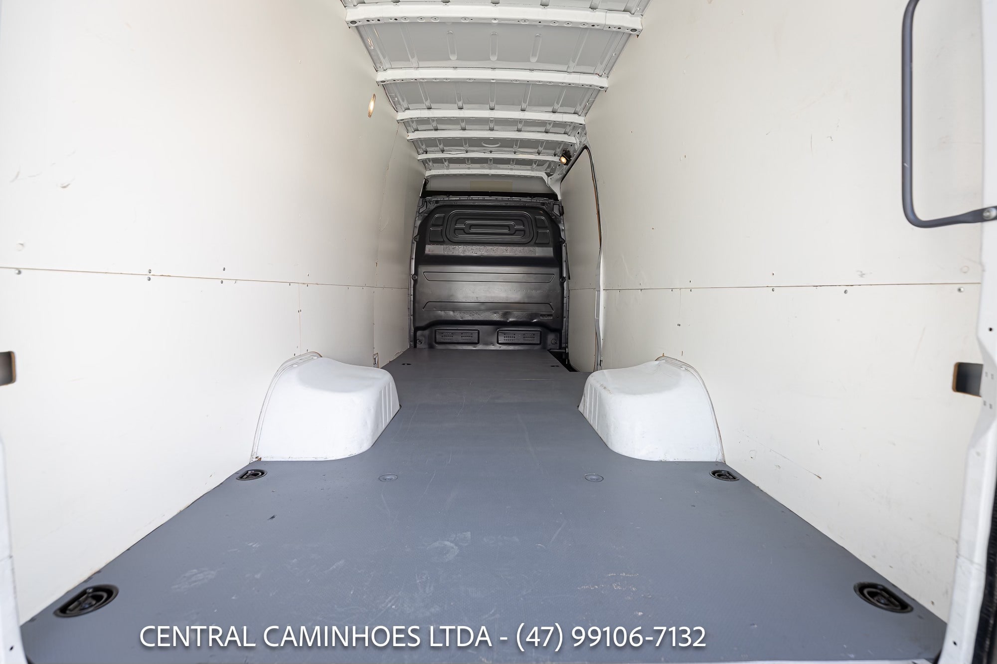 MERCEDES BENZ SPRINTER 516 ANO 2022 RODADO DUPLO