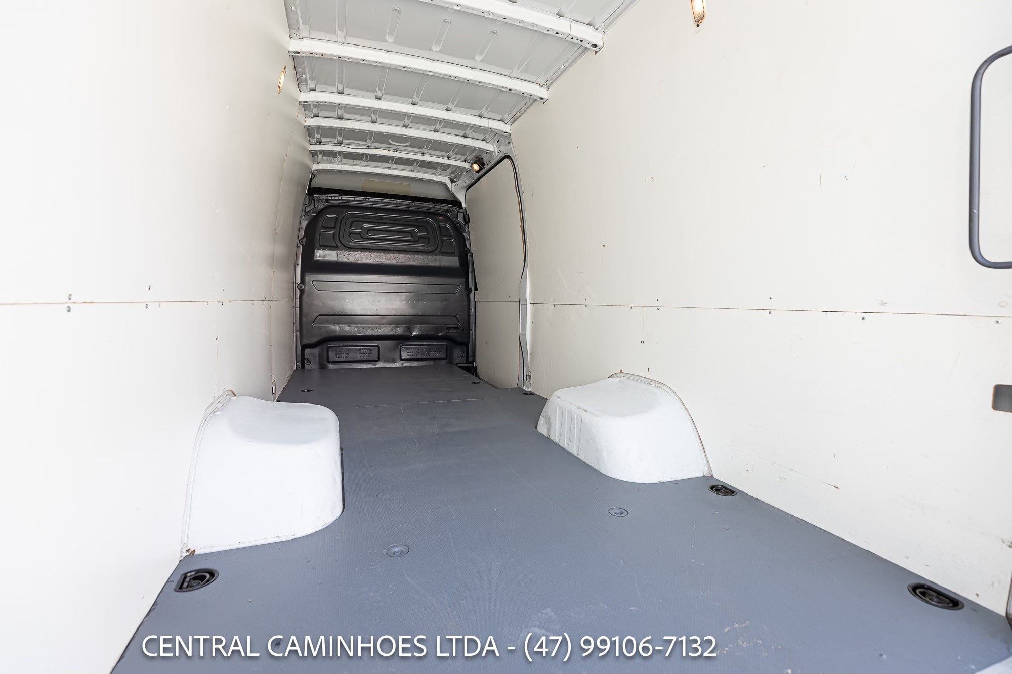 MERCEDES BENZ SPRINTER 516 ANO 2022 RODADO DUPLO
